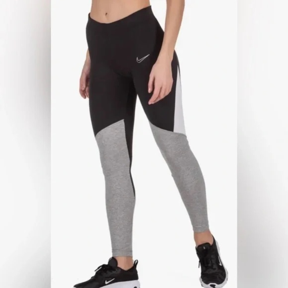 Nike colorblock leggings